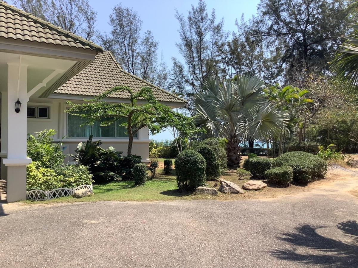 Seapine Beach Golf And Resort Hua Hin Ban Khao Takiap Exterior photo