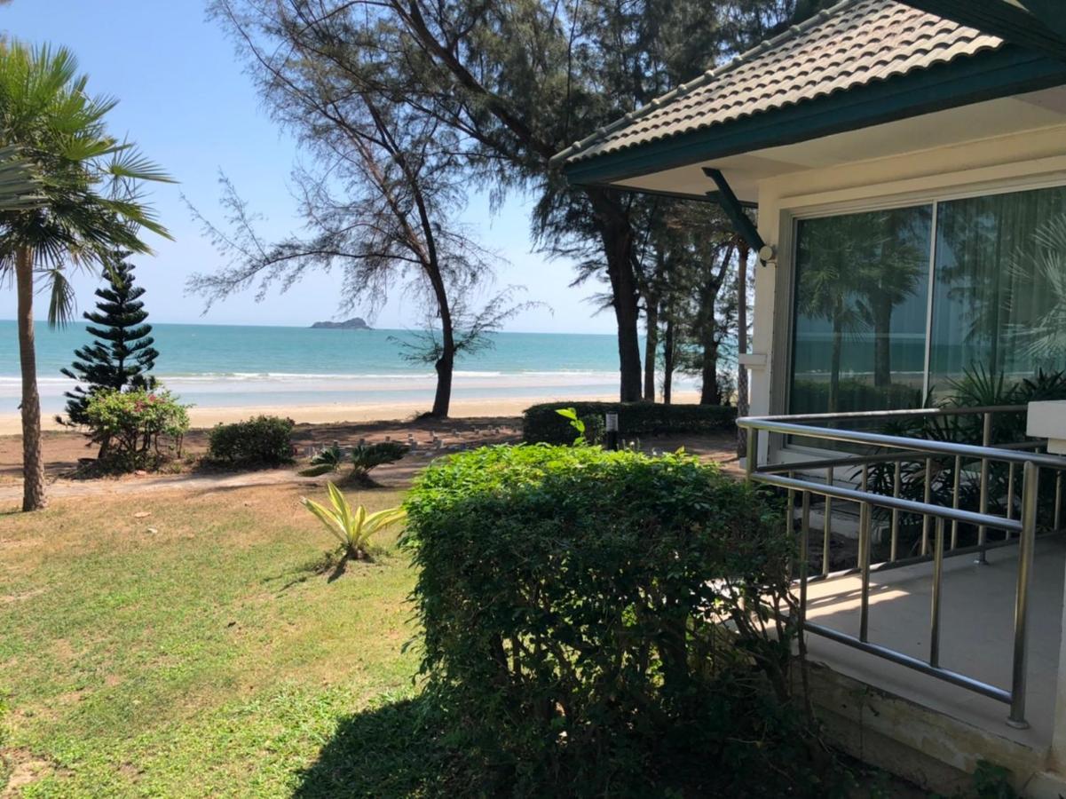 Seapine Beach Golf And Resort Hua Hin Ban Khao Takiap Exterior photo