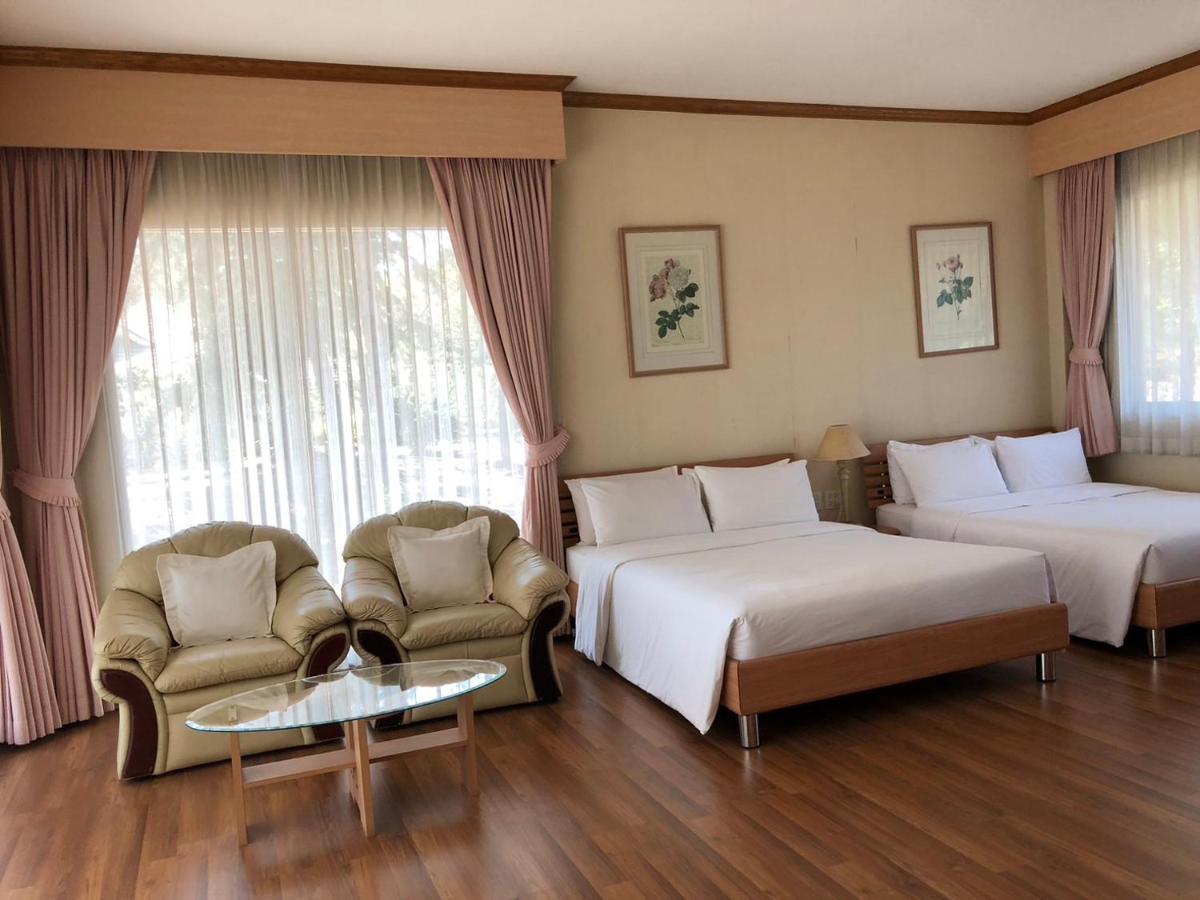 Seapine Beach Golf And Resort Hua Hin Ban Khao Takiap Exterior photo
