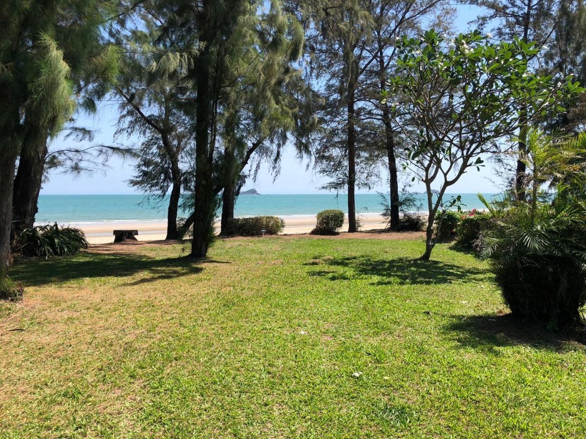 Seapine Beach Golf And Resort Hua Hin Ban Khao Takiap Exterior photo