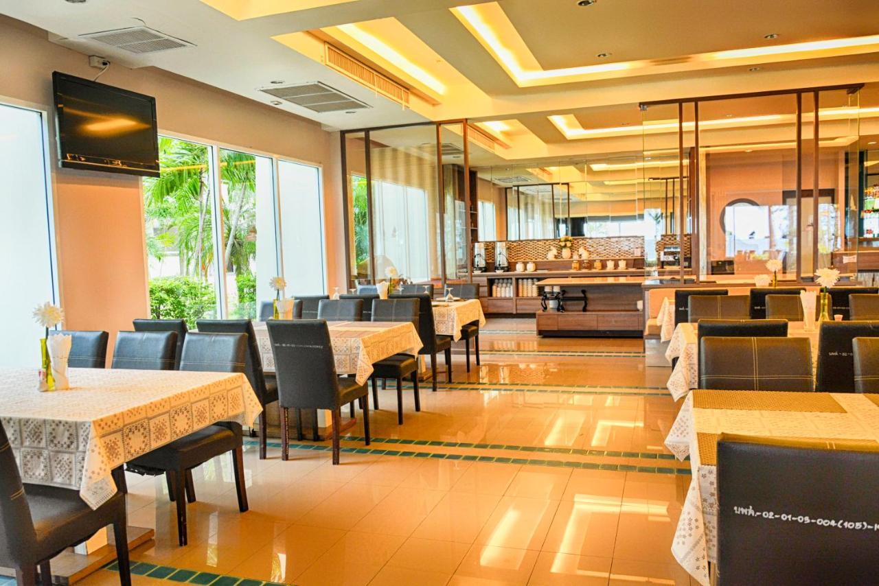 Seapine Beach Golf And Resort Hua Hin Ban Khao Takiap Exterior photo
